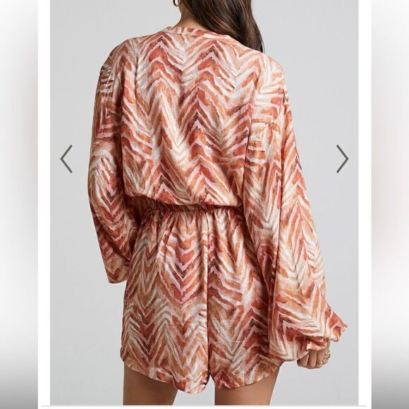 Amalie The Label Lotte Linen Blend Long Sleeve Playsuit Tonal Zebra SZ 4 - Picture 3 of 9